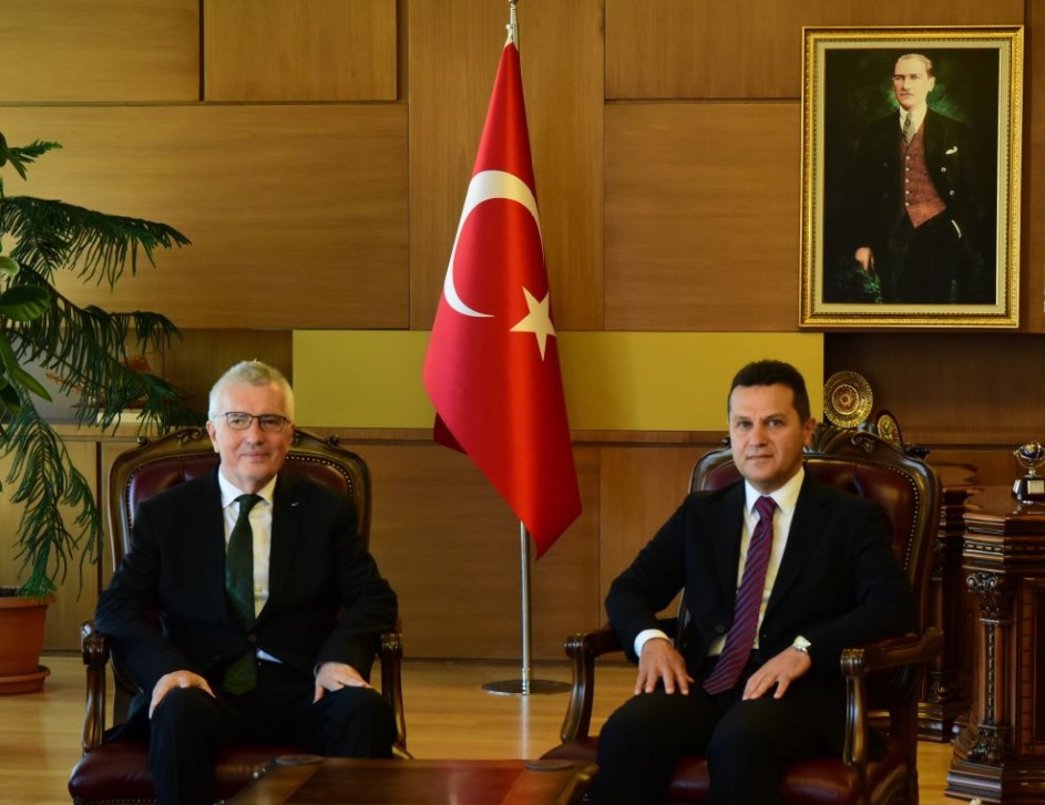 YÖKAK Başkanı Prof. Dr. KOCABIÇAK Rektörümüzü Ziyaret Etti